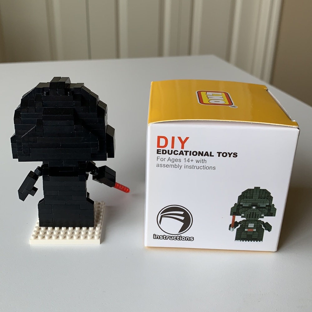 Micro-size Building Blocks Darth Vader - Picture 3 of 8